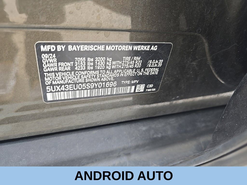 Used 2025 BMW X5 xDrive50e AWD/4WD image 11