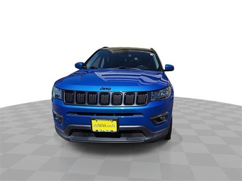 Used 2021 Jeep Compass Latitude image 3