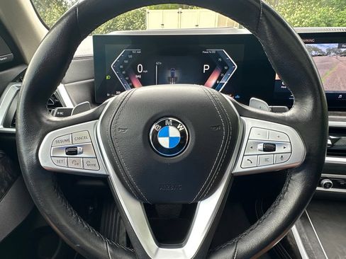 Used 2025 BMW X7 xDrive40i AWD/4WD image 36