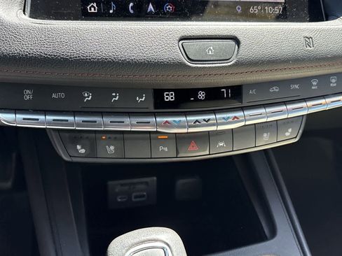 Used 2019 Cadillac XT4 Sport AWD/4WD image 18
