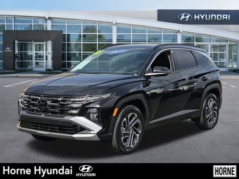 Used 2025 Hyundai Tucson Limited image 1