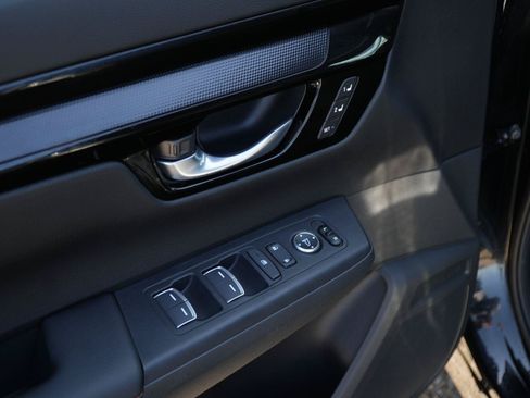 Used 2026 Honda CR-V Sport Touring image 5