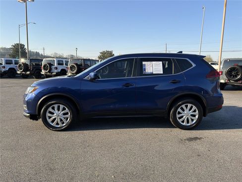 Used 2018 Nissan Rogue S image 8
