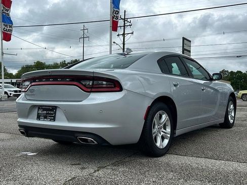 Used 2023 Dodge Charger SXT image 3