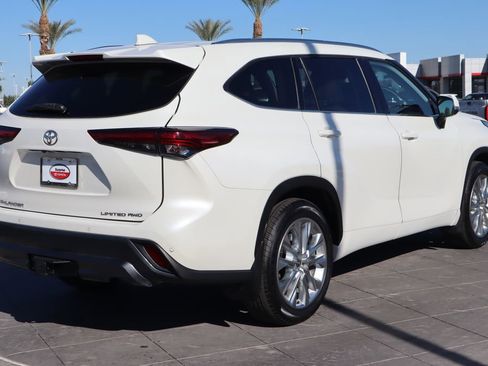 Used 2021 Toyota Highlander Limited image 5