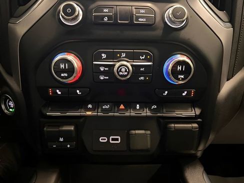 Used 2021 GMC Sierra 1500 Elevation w/ Preferred Package image 26