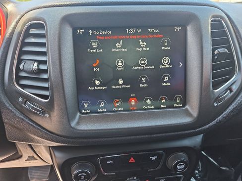 Used 2018 Jeep Compass Trailhawk w/ Leather Interior Group AWD/4WD image 18