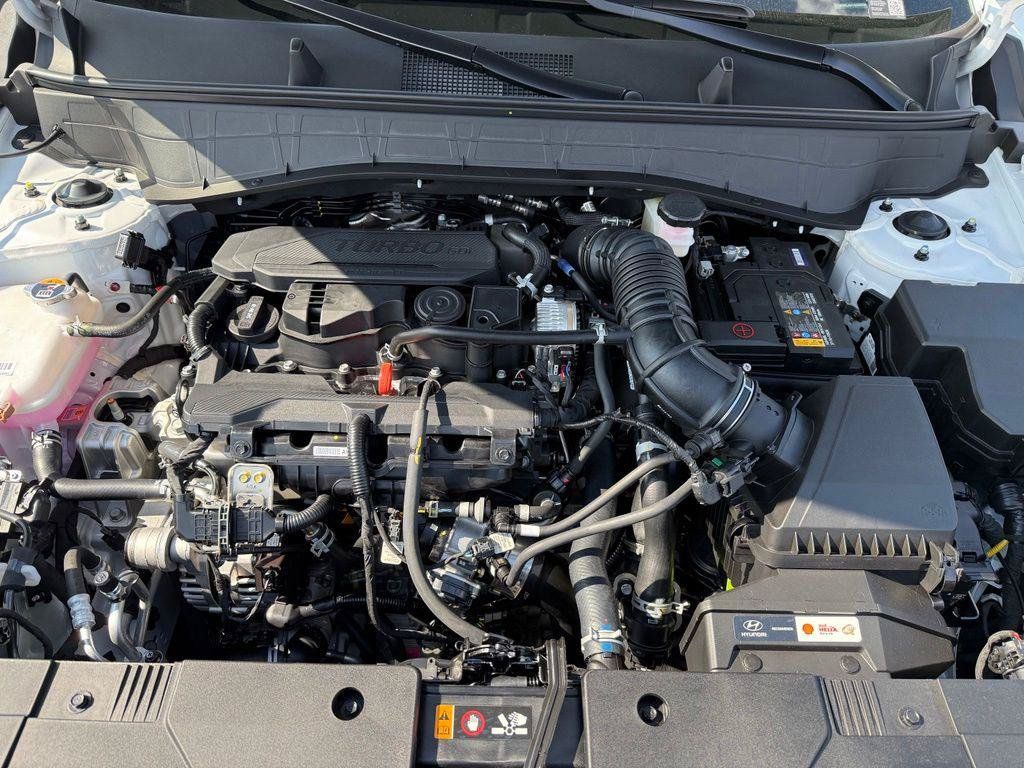 New 2027 Hyundai Kona Limited AWD/4WD image 10