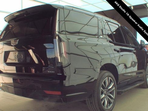Used 2023 Cadillac Escalade Sport image 3