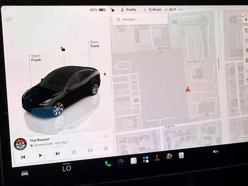 Used 2023 Tesla Model Y Long Range AWD/4WD image 9