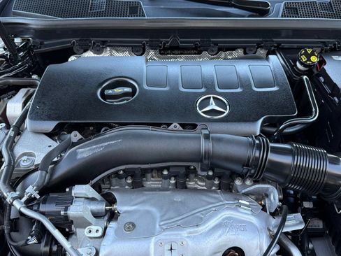 Used 2023 Mercedes-Benz CLA 250 image 41