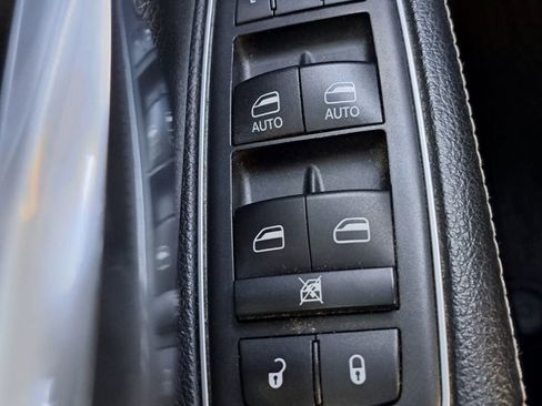 Used 2020 RAM 1500 Laramie w/ Sport Appearance Package image 16