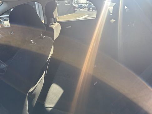 Used 2015 Ford Focus SE w/ SE Sport Package image 15