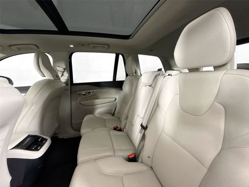 Used 2025 Volvo XC90 B6 Plus w/ Protection Package AWD/4WD image 31