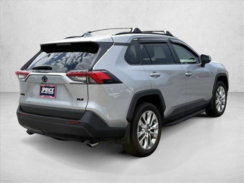 Used 2024 Toyota RAV4 XLE Premium FWD image 5
