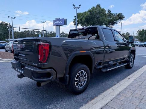 Used 2022 GMC Sierra 3500 AT4 w/ AT4 Preferred Package AWD/4WD image 6