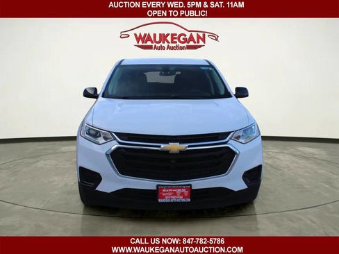Used 2019 Chevrolet Traverse LS FWD image 2