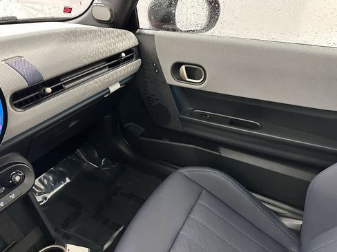 Certified 2025 MINI Cooper 2-Door Hardtop image 24