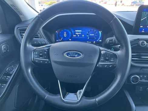 Used 2021 Ford Escape SEL w/ Technology Package image 16