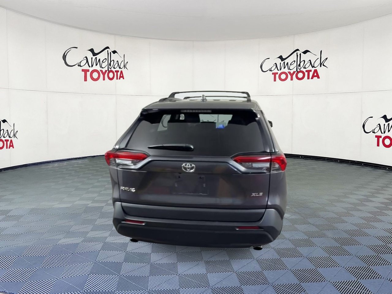Used 2023 Toyota RAV4 XLE FWD image 3