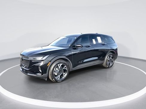 Used 2025 Lincoln Nautilus Premier w/ Jet Appearance Package image 4