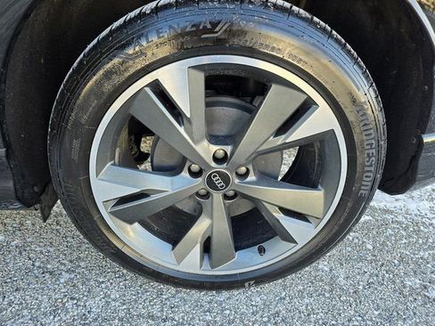Used 2024 Audi Q4 e-tron Premium Plus image 52