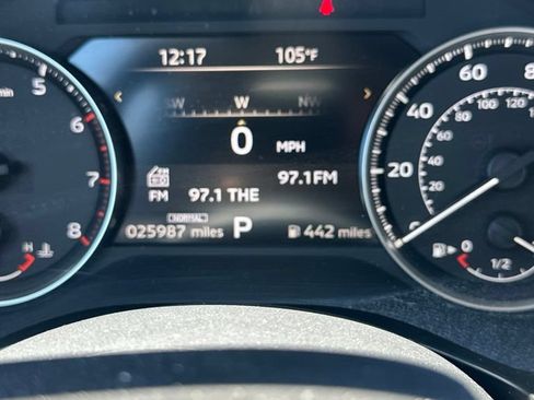 Used 2025 Mitsubishi Outlander SE FWD image 3