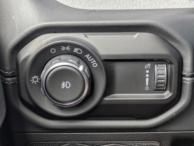 Certified 2026 Jeep Wrangler Unlimited Sahara AWD/4WD image 25