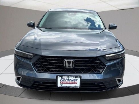 Used 2023 Honda Accord Touring image 9