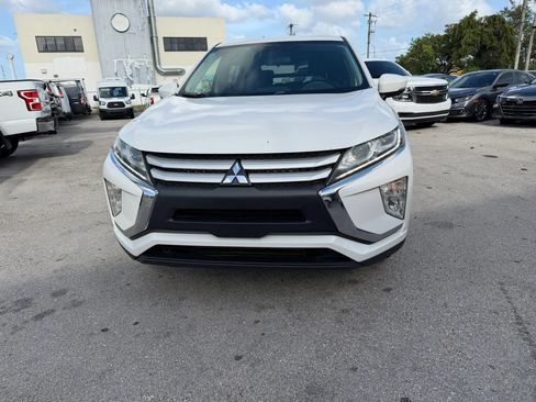 Used 2018 Mitsubishi Eclipse Cross ES FWD image 2