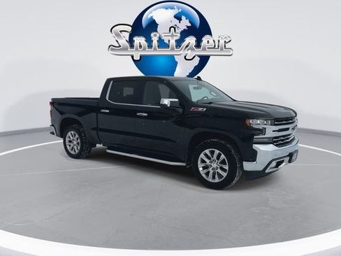 Used 2022 Chevrolet Silverado 1500 LTZ w/ Technology Package image 2