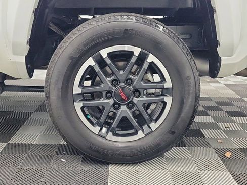 Used 2024 Toyota Tacoma TRD Sport w/ TRD Sport Upgrade Package RWD image 9