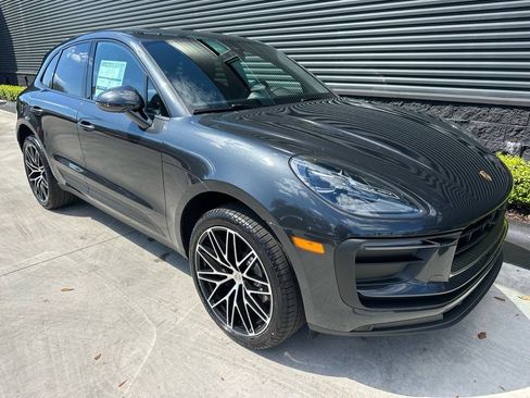 Used 2026 Porsche Macan AWD/4WD image 11