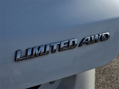 Used 2014 Toyota Highlander Limited image 33