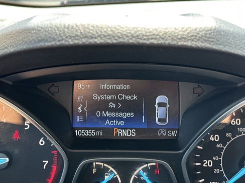 Used 2018 Ford Escape SE FWD image 21
