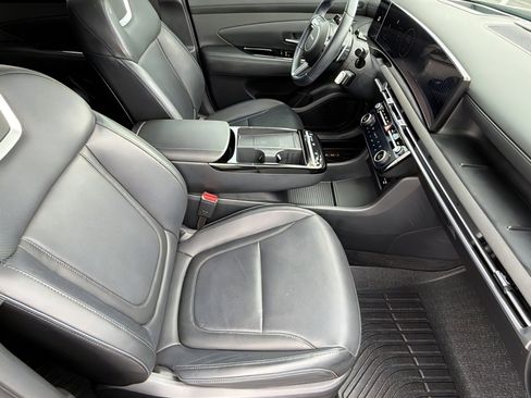 Used 2025 Hyundai Tucson Limited image 11