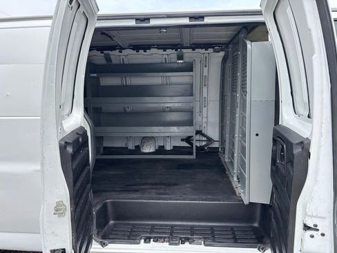Used 2008 GMC Savana 2500 RWD image 13