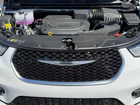New 2026 Chrysler Pacifica Pinnacle AWD/4WD image 28