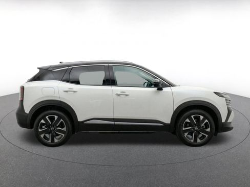 Used 2026 Nissan Kicks SV w/ Cold Weather Package AWD/4WD image 10