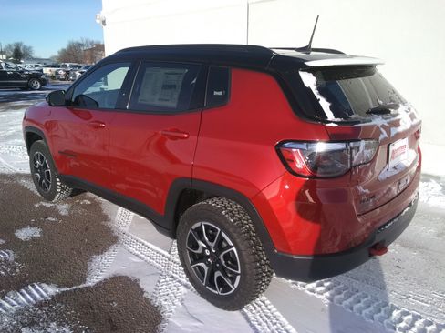 New 2026 Jeep Compass Trailhawk AWD/4WD image 7