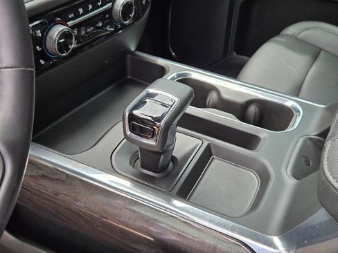 Used 2023 Chevrolet Silverado 1500 LTZ AWD/4WD image 9