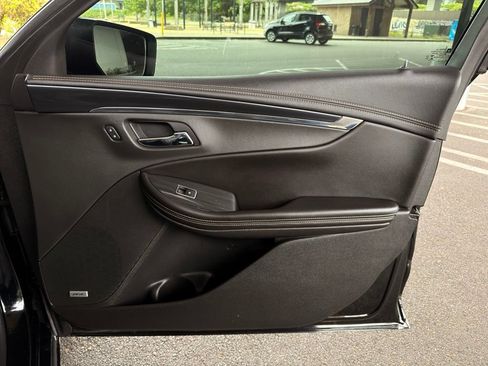 Used 2019 Chevrolet Impala Premier FWD image 26