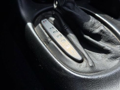 Used 2002 Chevrolet Corvette Convertible w/ Preferred Equipment Group2 image 28