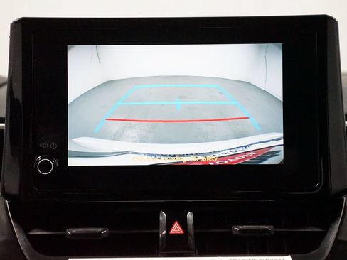 Used 2024 Toyota Corolla LE FWD image 19