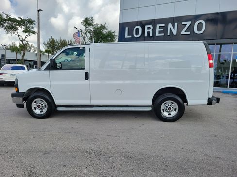 Used 2024 GMC Savana 2500 w/ Driver Convenience Package RWD image 8