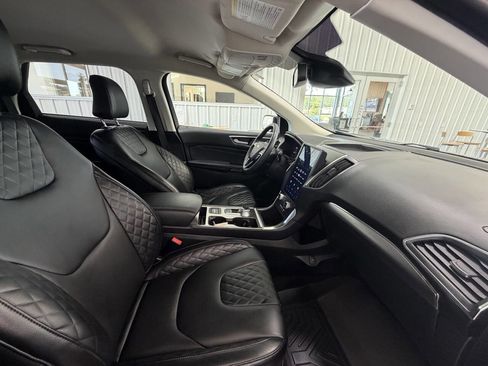 Used 2023 Ford Edge Titanium w/ Cargo Accessory Package AWD/4WD image 31