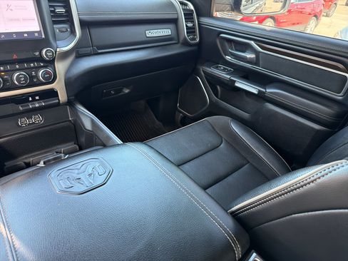 Used 2022 RAM 1500 Laramie AWD/4WD image 13