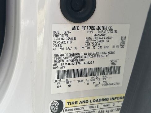 Used 2017 Ford Expedition Limited w/ Equipment Group 301A AWD/4WD image 31