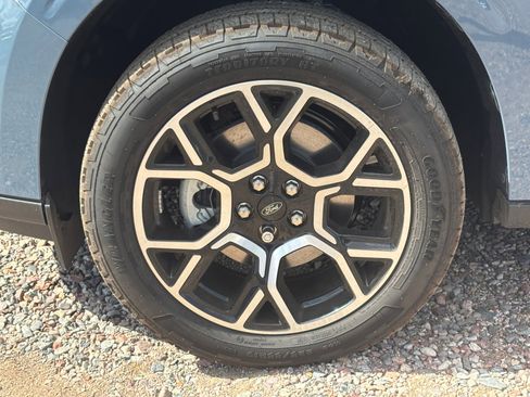 New 2025 Ford Maverick Lariat w/ 4K Tow Package image 26