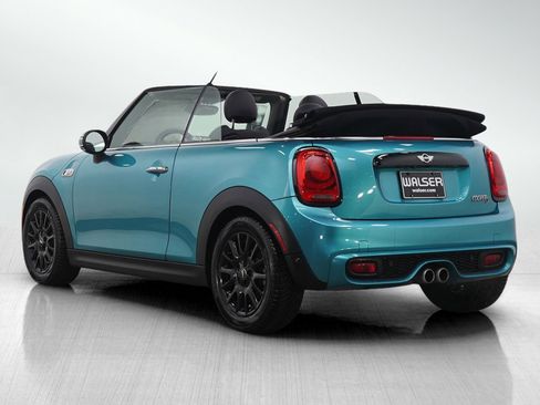 Used 2018 MINI Cooper S image 3